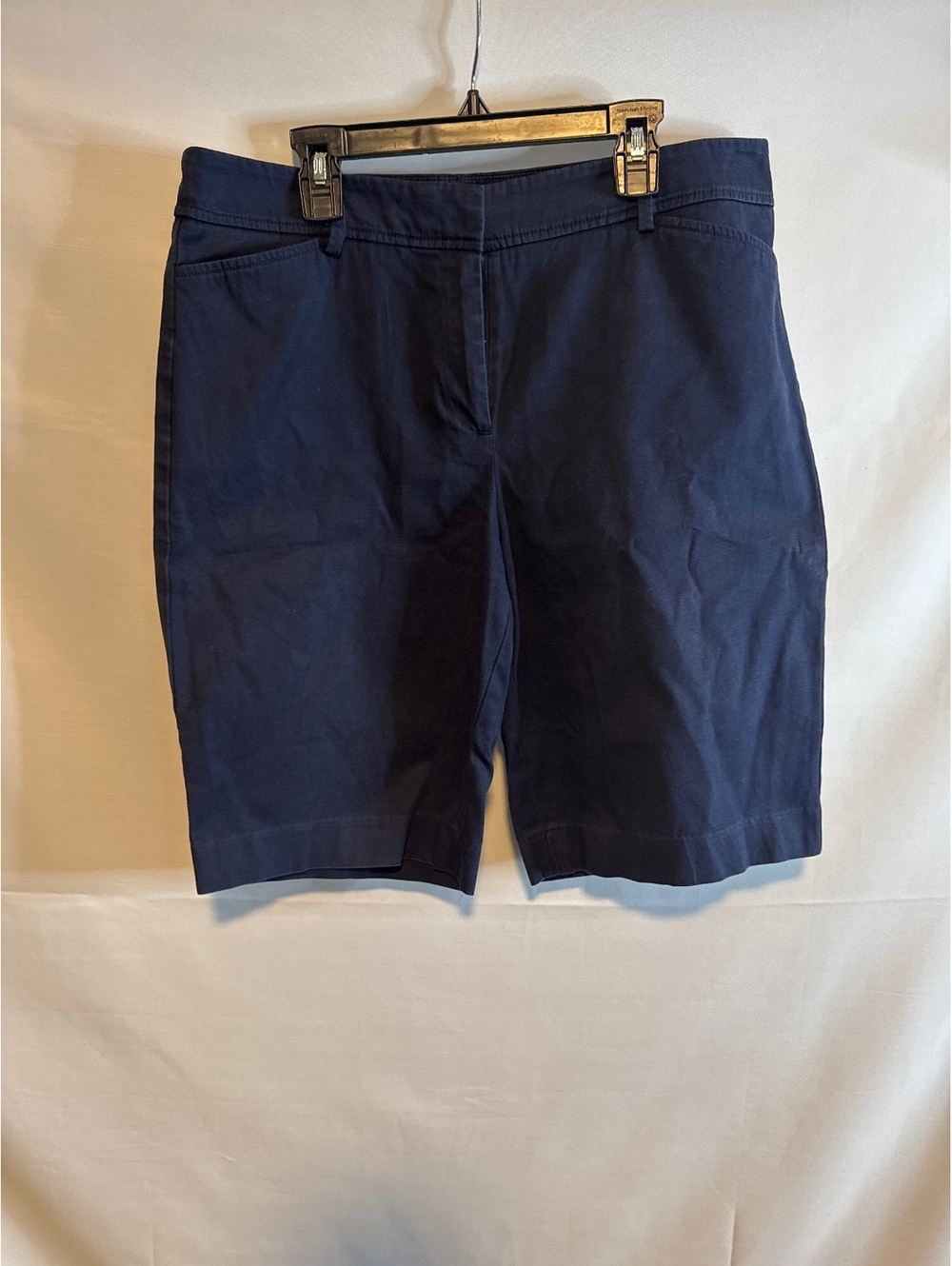 Talbots Womens Size 8 Perfect Short Navy Blue Bermuda Walking Shorts Stretch